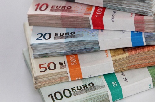 GERMANY-FINANCE-EURO-THEME-MONEY