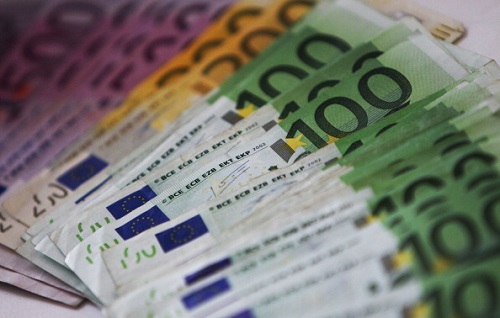 GERMANY-FINANCE-EURO-THEME-MONEY